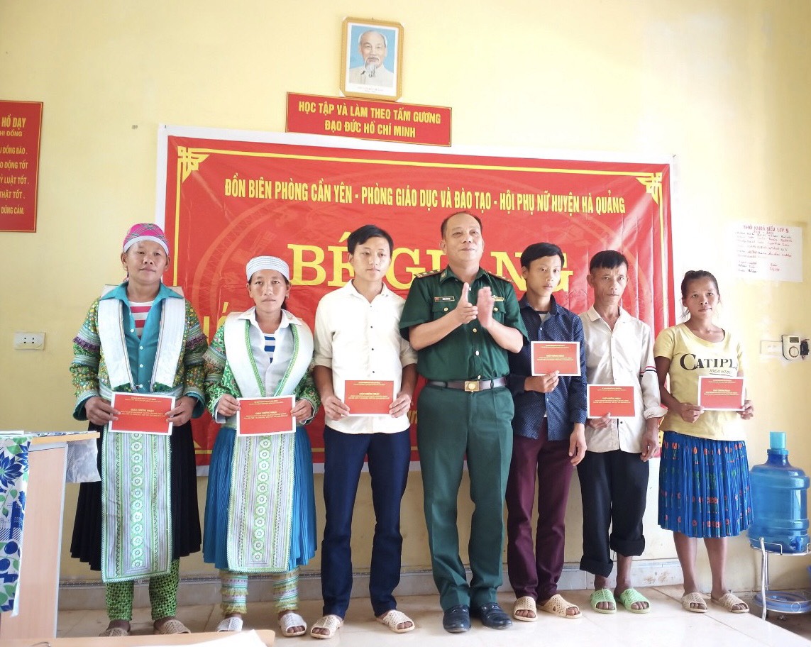 Xóa mù chữ ở Lũng Vai - ước mơ thành hiện thực